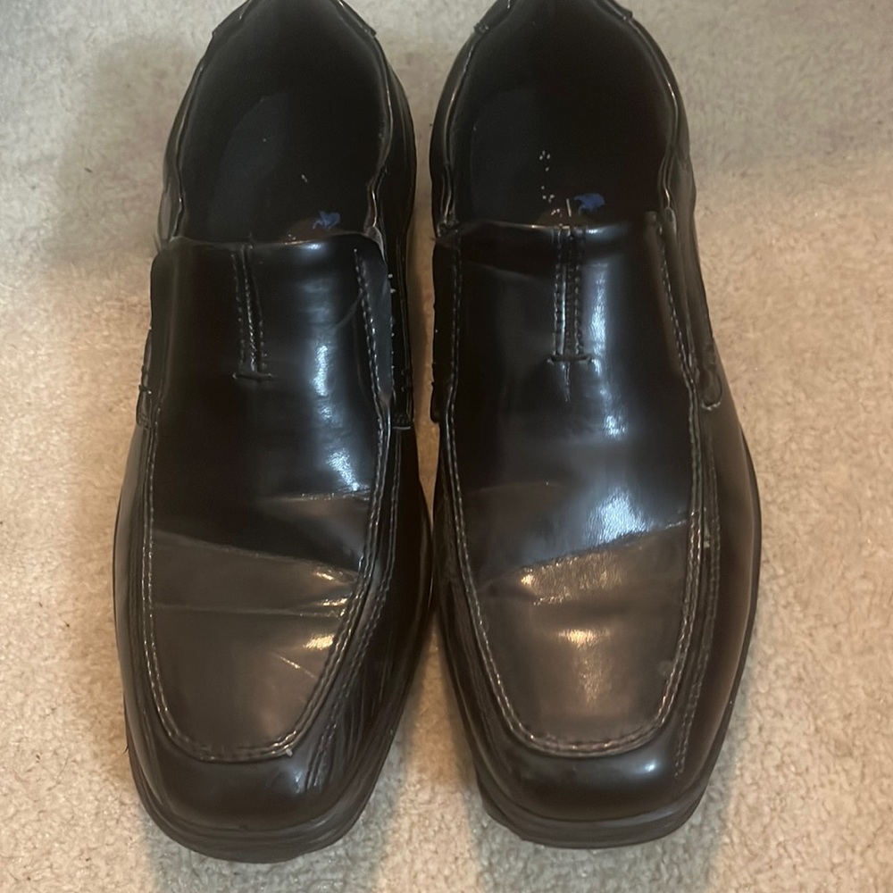 Boys dress shoes size 4